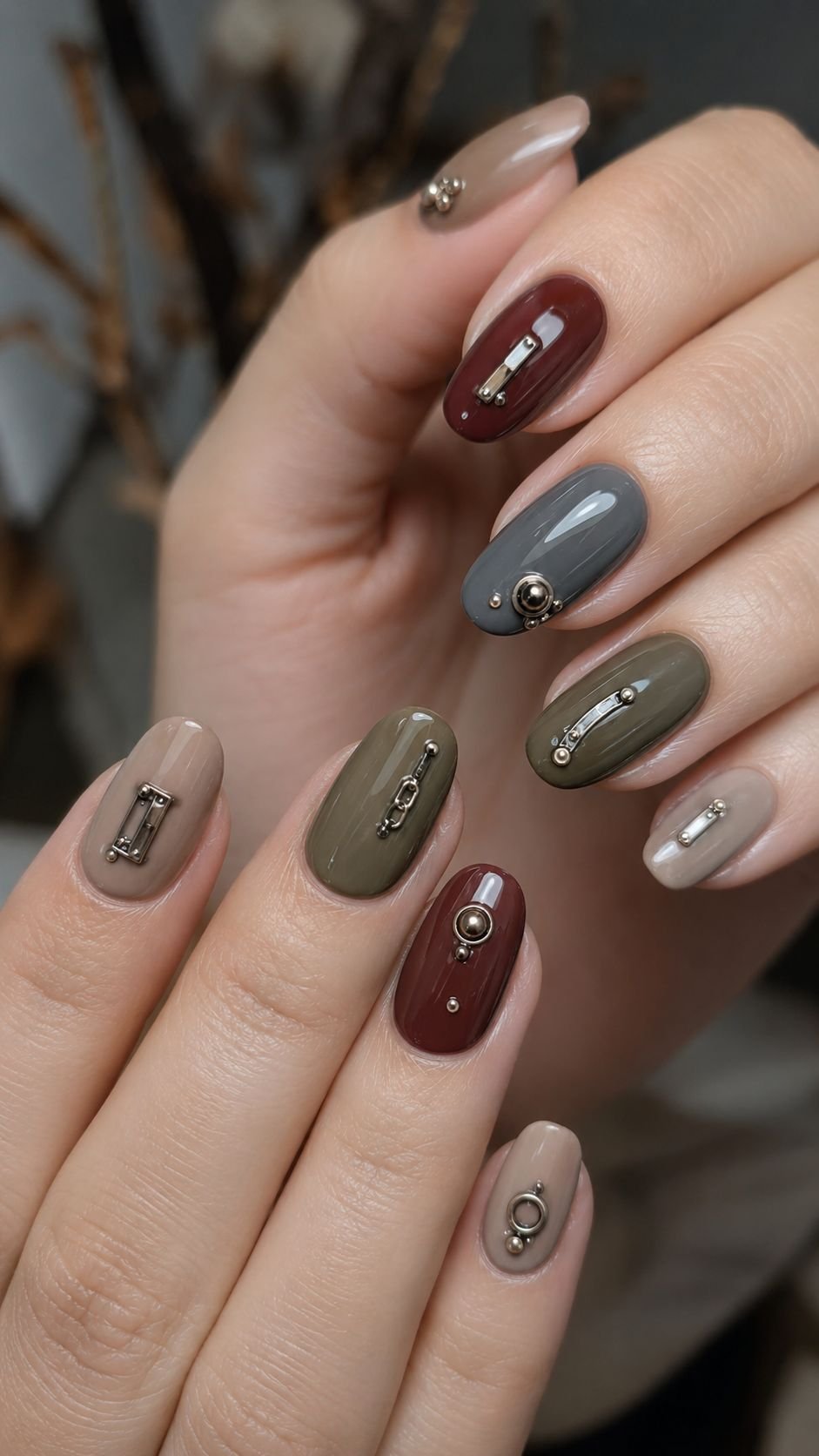 Micro Hardware Nail Art