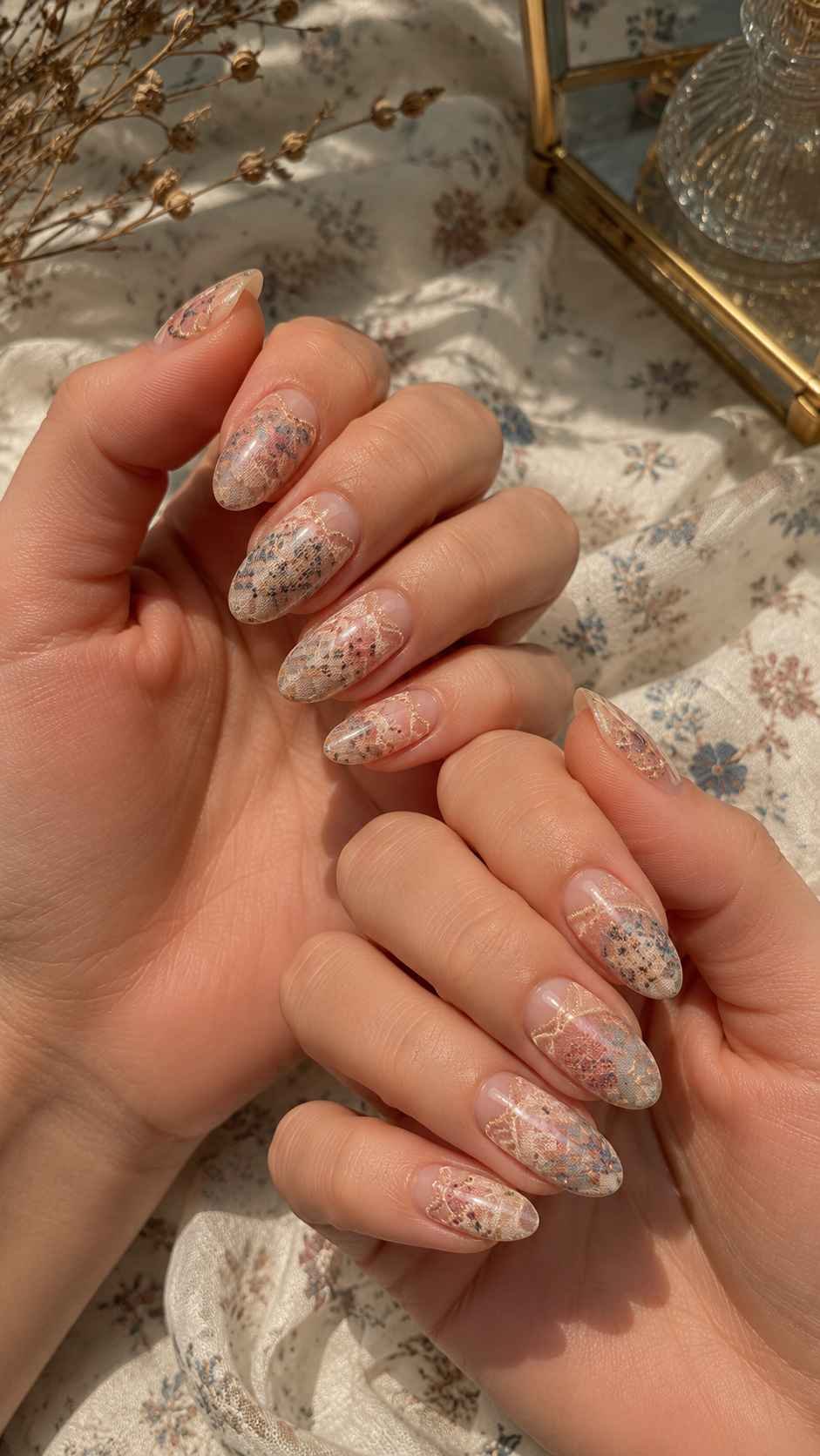 Fabric Inspired Patterns With Delicate Scale