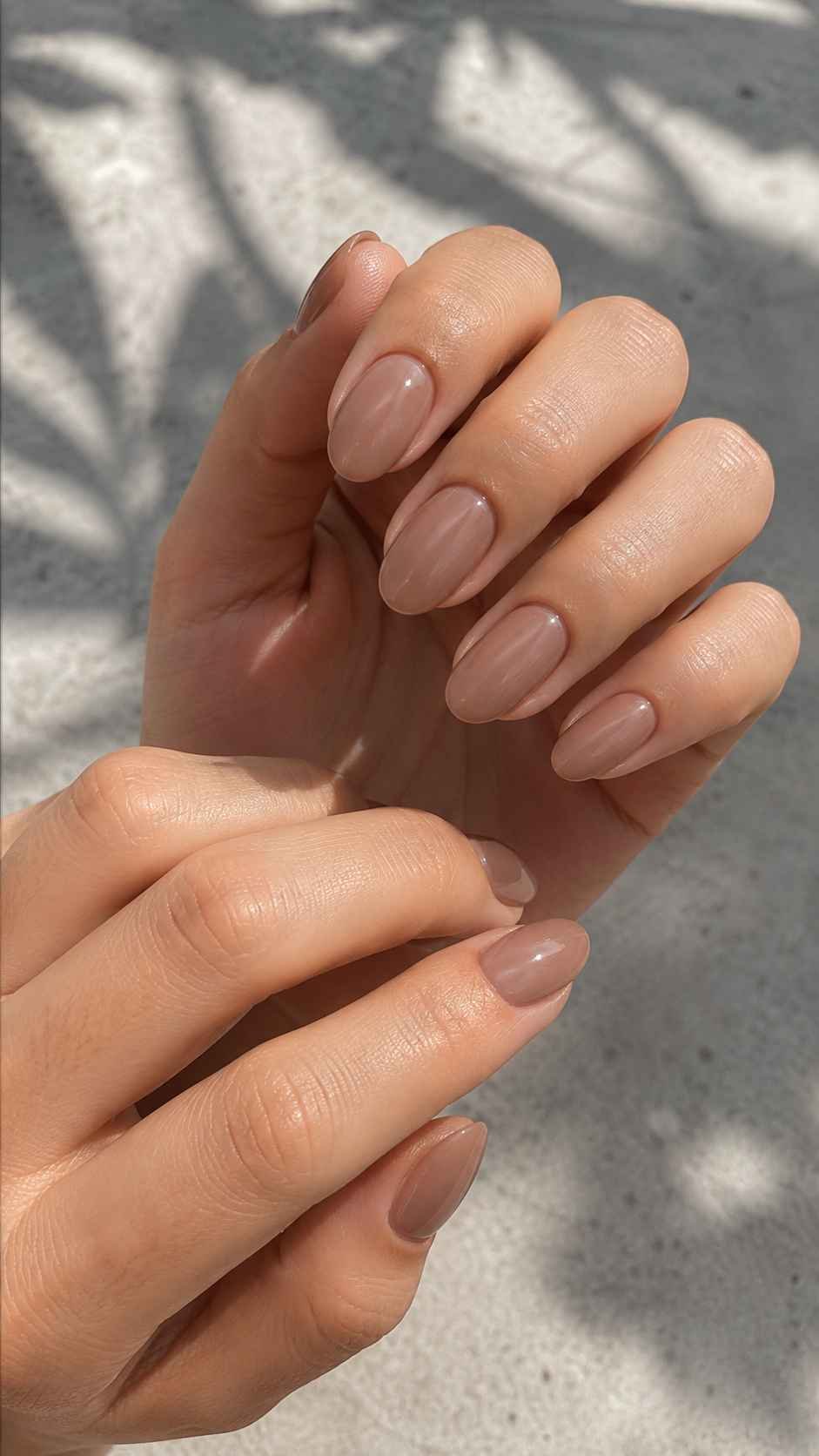 Mocha Cream Oval Nails